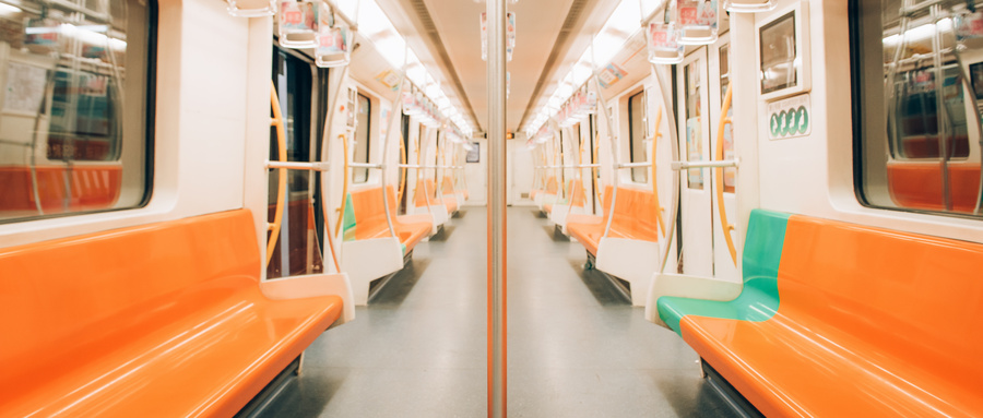 17116146402285766DD7.jpg 攝圖網(wǎng)_500465224_空曠地鐵車廂(企業(yè)商用).jpg